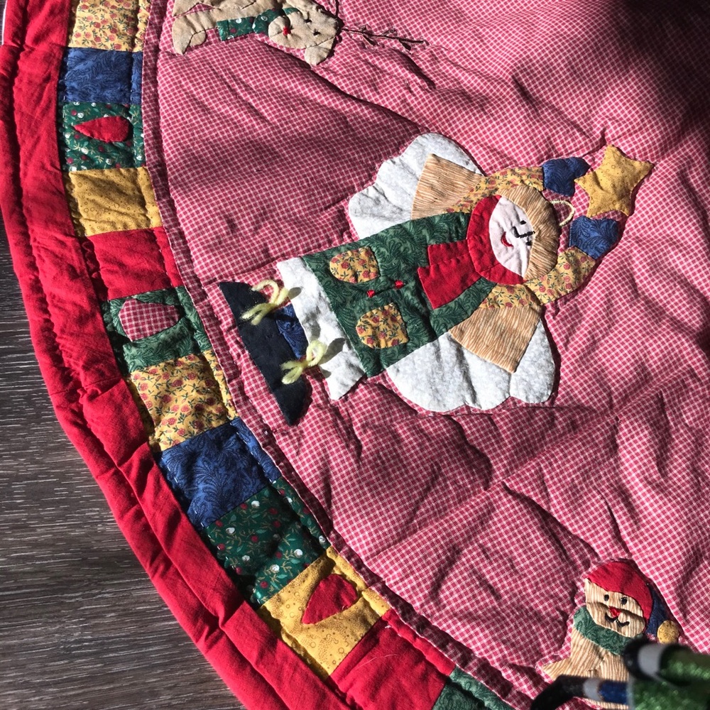 American Pacific quilted tree skirt - Picture 5 of 9